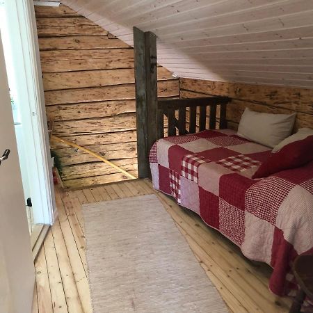 Mysig Lantlig Stuga, Nycklaroer Korsberga Exterior foto